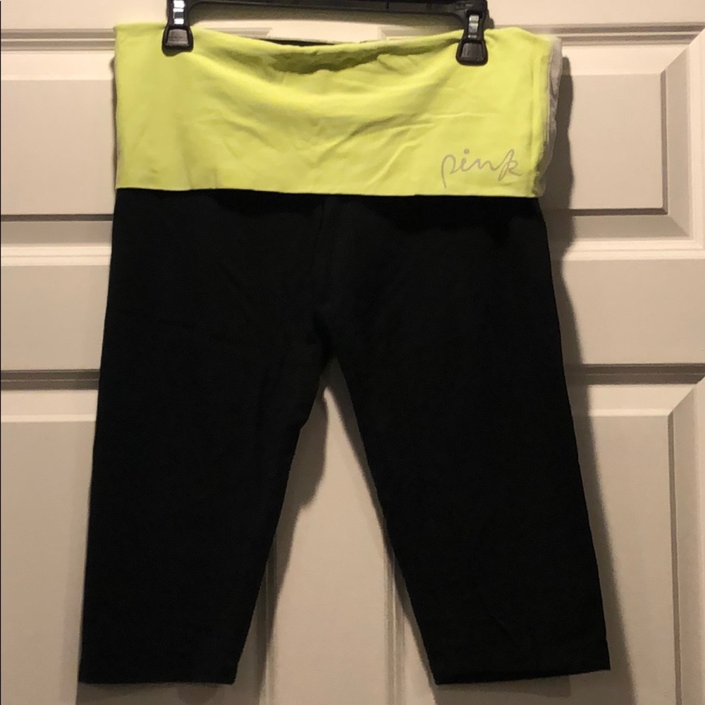 PINK Victoria’s Secret Yoga Capri Pants